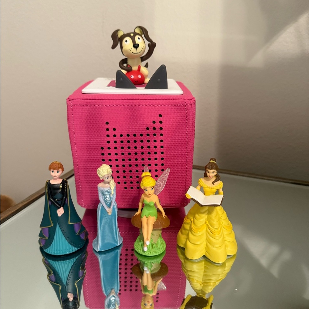 Pink Toniebox with Figurines
